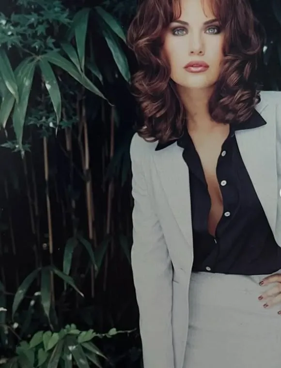 Demet Şener'den nostaljik paylaşım! 'Yaş 21'
