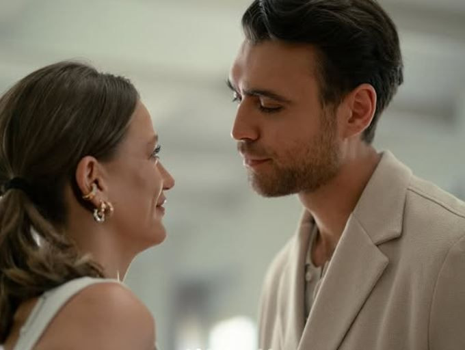 Leyla Taylan geri dönüyor: Kimler Geldi Kimler Geçti 2. sezon tarihi belli oldu ve ilk kareler yayınlandı