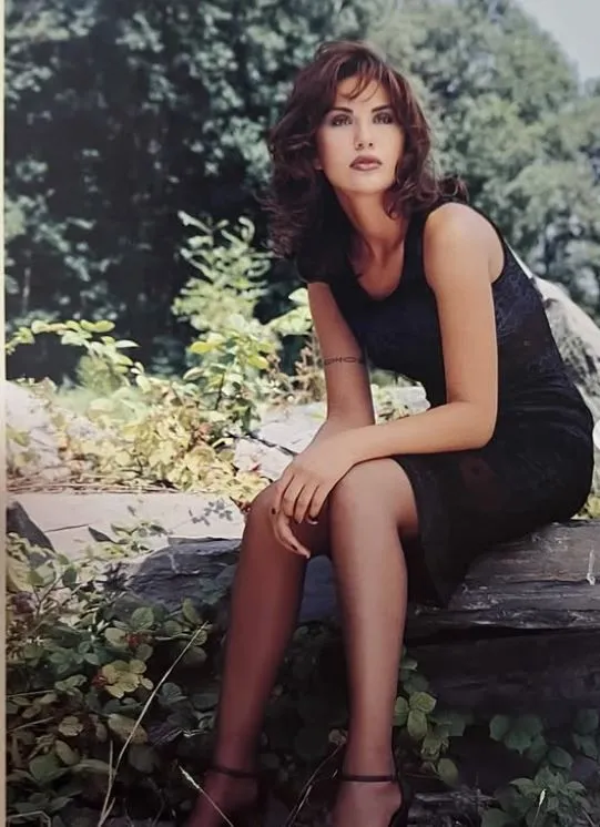 Demet Şener'den nostaljik paylaşım! 'Yaş 21'