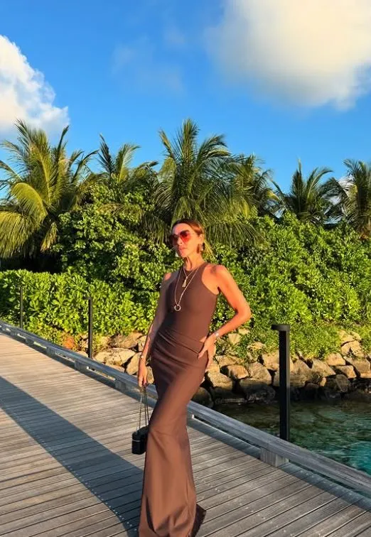 Hadise yaz sezonunu açtı! Verdiği pozlar ve yazdığı not dikkat çekti