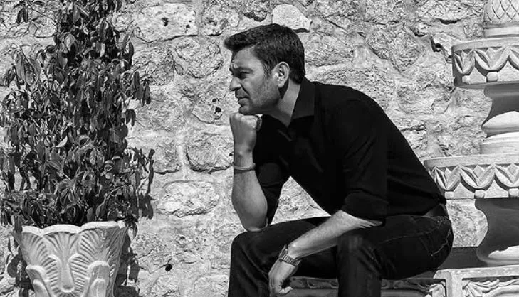 Uzak Şehir'in Cihan'ı Ozan Akbaba: "Kars'ta köyde doğdum, iç mimarlık okudum, oyunculuk içimde hep vardı"