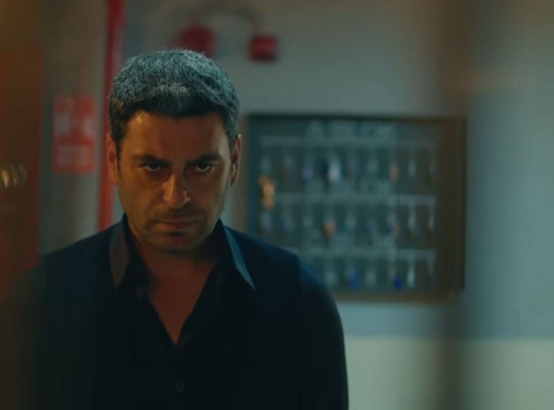 Uzak Şehir dizisinin yeni bölümünden ilk fragman: "Olur da bir gün düşersem, beni sen kaldır!"