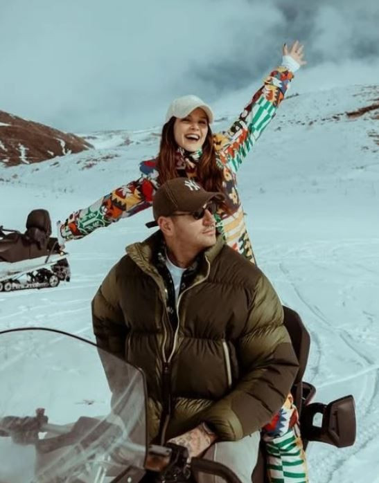 Oyuncu İrem Helvacıoğlu bebeğinin cinsiyetini açıkladı