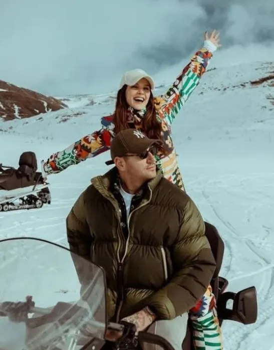 Oyuncu İrem Helvacıoğlu bebeğinin cinsiyetini açıkladı