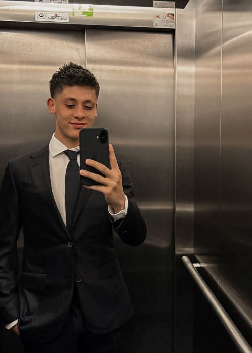 Arda Güler çocukluk fotoğrafını paylaştı: "Hâlâ o aynı çocuk işte"