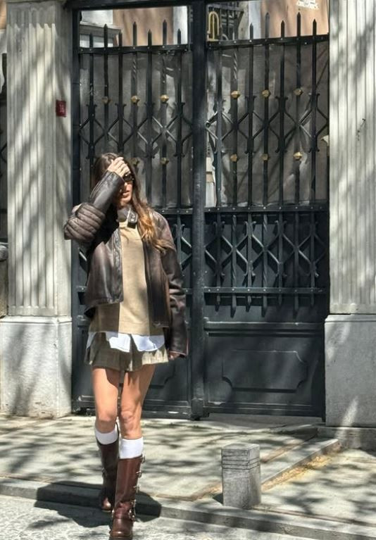 Dilan Çiçek Deniz'in bahar kombini beğeni topladı