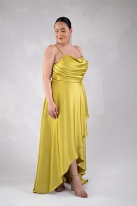 2025 mezuniyet töreni elbise önerileri- Plus size özel