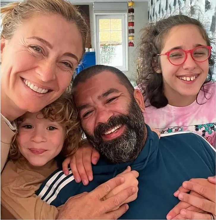 Bülent Şakrak'tan sevgilisi Duygu Arabacıoğlu ile ilk paylaşım