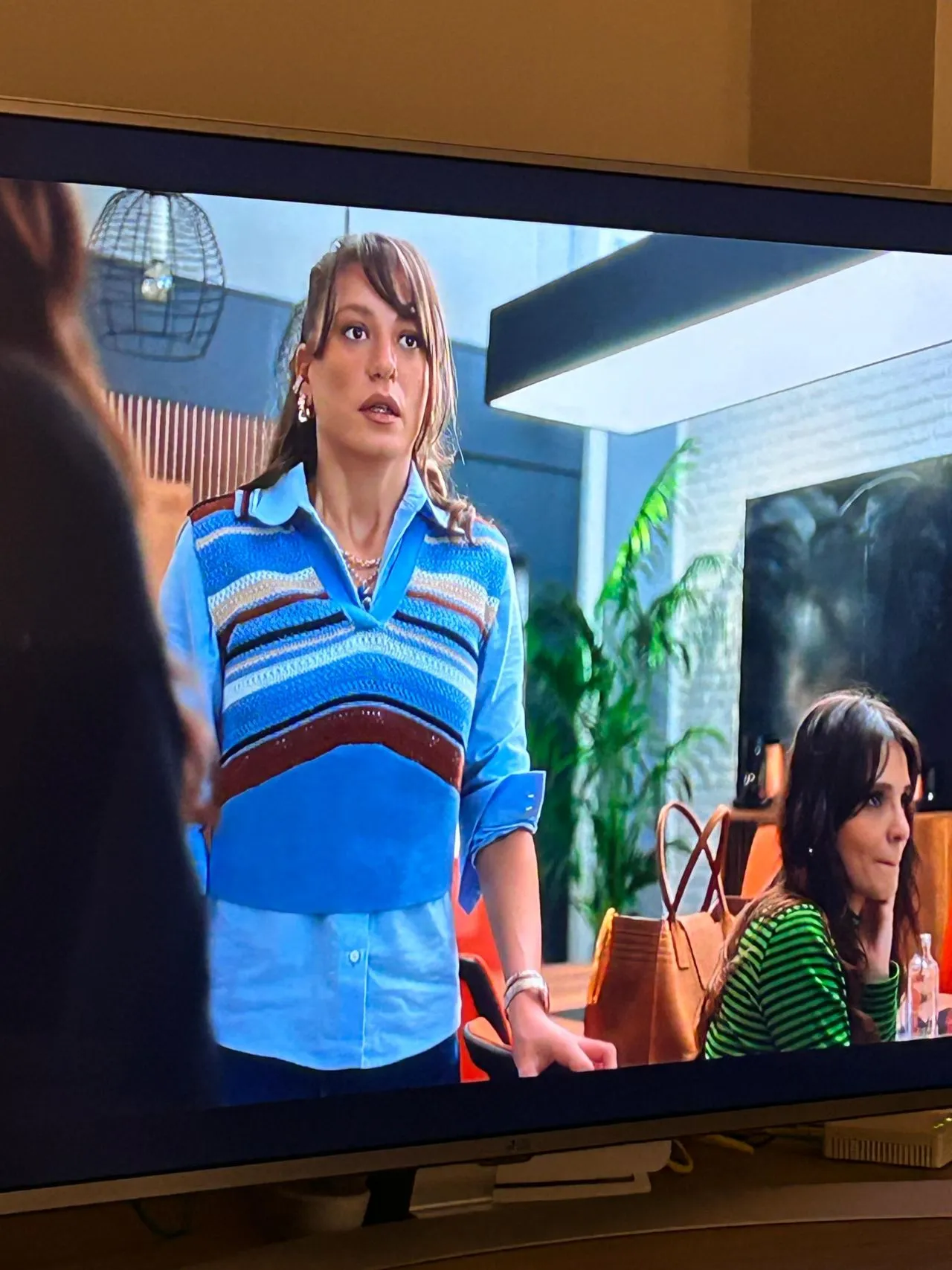 Kimler Geldi Kimler Geçti 2. sezon Leyla karakterinin takıları, kıyafetleri ve aksesuarları