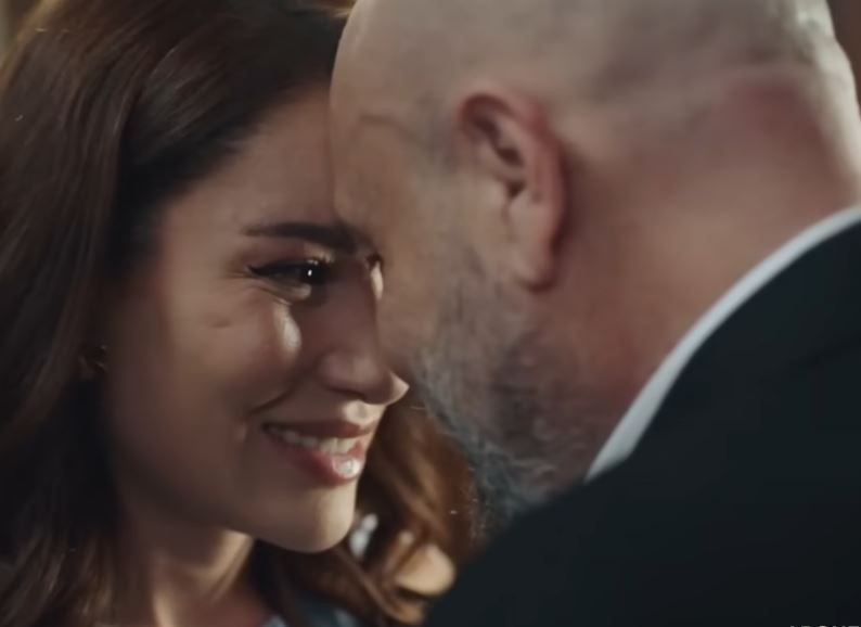 Kızılcık Şerbeti'nin yeni bölümünden 2. fragman: "Güçsüz değilim ben, zayıf değilim. Hepiniz göreceksiniz!"