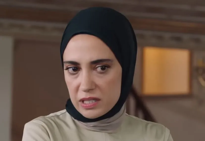 Kızılcık Şerbeti'nin yeni bölümünden 2. fragman: "Güçsüz değilim ben, zayıf değilim. Hepiniz göreceksiniz!"