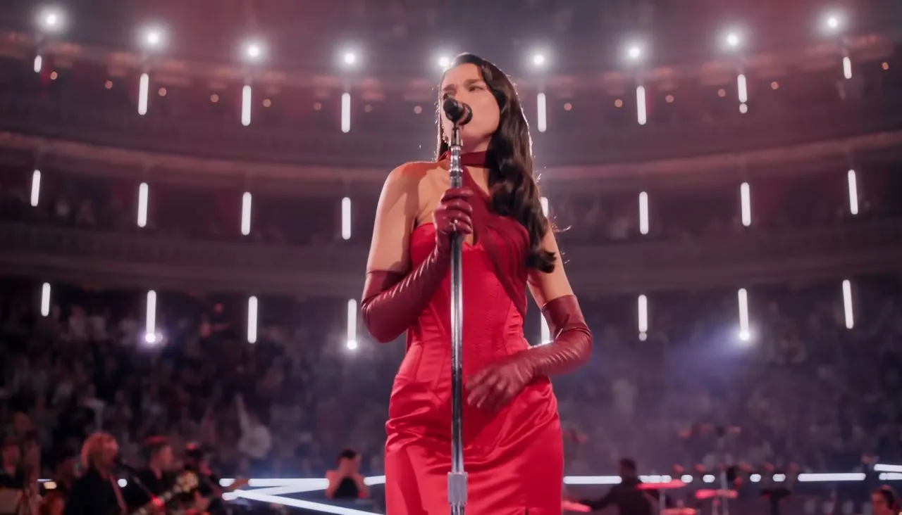 Dua Lipa'nın Yenikapı'daki kutlamalara gelmek için istediği ücret dudak uçuklattı