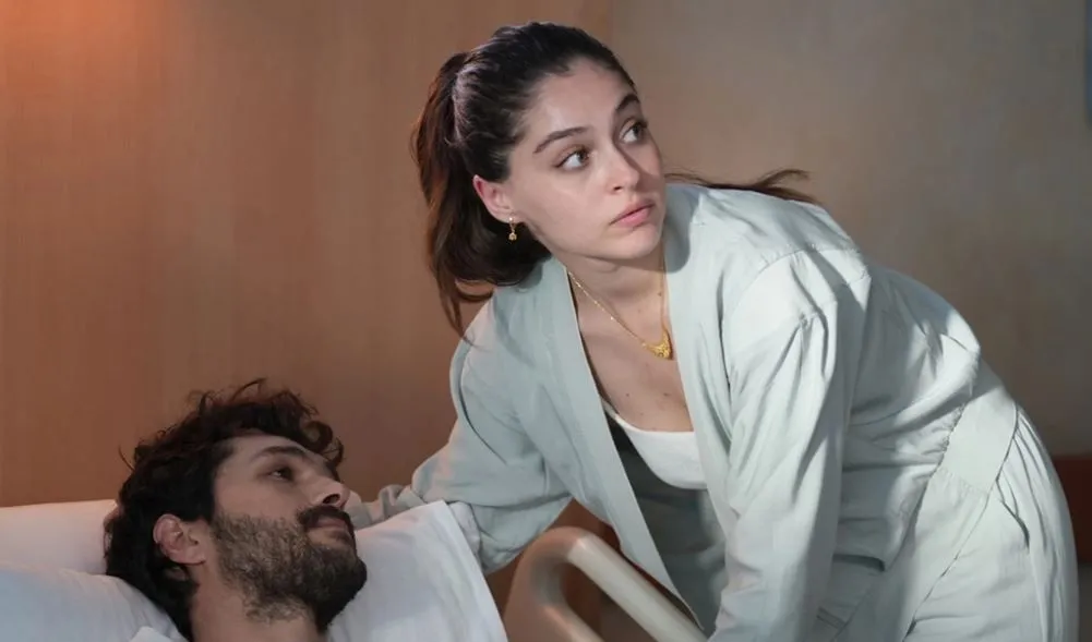 Cemre Baysel’den set arkadaşı Alperen Duymaz’a veda paylaşımı: "Biricik partnerim"