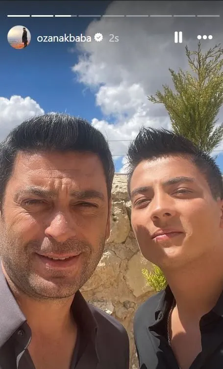 Uzak Şehir'in Cihan'ı Ozan Akbaba set arkadaşları ile karelerini paylaştı
