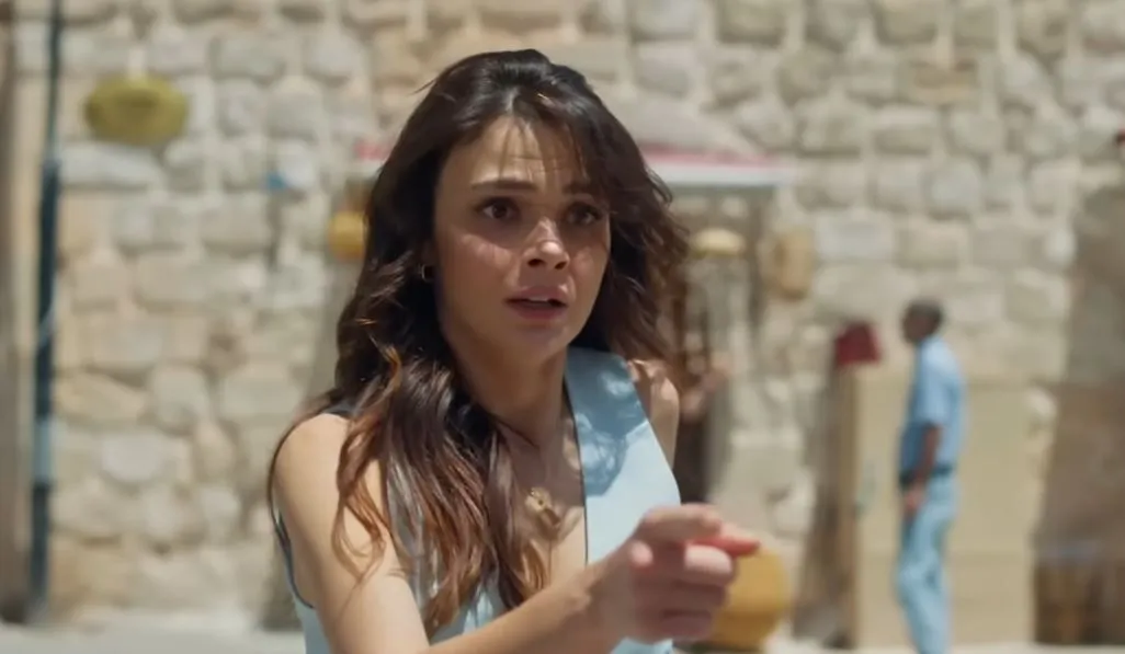 Uzak Şehir dizisinin sezon finalinden 3. fragman: “Sen benim yanımda ol, ben dünyayı karşıma alırım!”