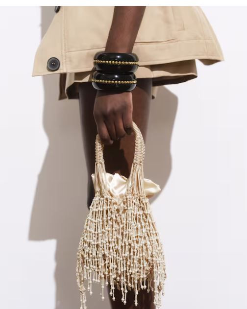 2025 yazının boncuklu çanta trendleri mercek altında: Bu çantalar neşe saçıyor!