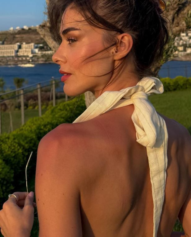 Bensu Soral yaz sezonunu Bodrum'da açtı