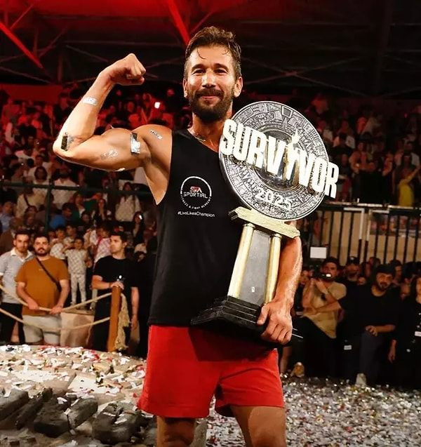 Survivor 2025 şampiyonu Adem oldu! Yiğit Poyraz'dan Aşk-ı Memnu ile Batuhan Karacakaya'ya gönderme