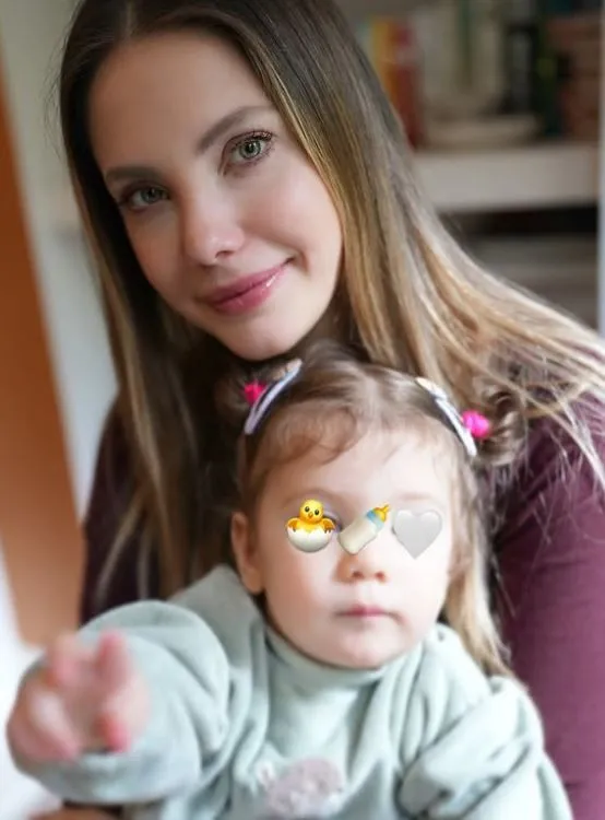 Eda Ece ve Buğrahan Tuncer çiftinin tekne keyfi