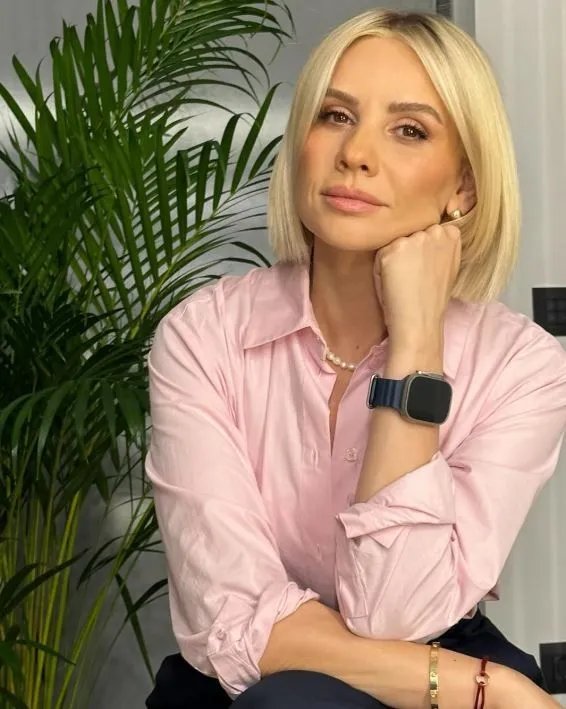 Esra Erol'un oğlu İdris Ali mezun oldu: "İlk göz ağrımın 8. sınıf mezuniyeti…"