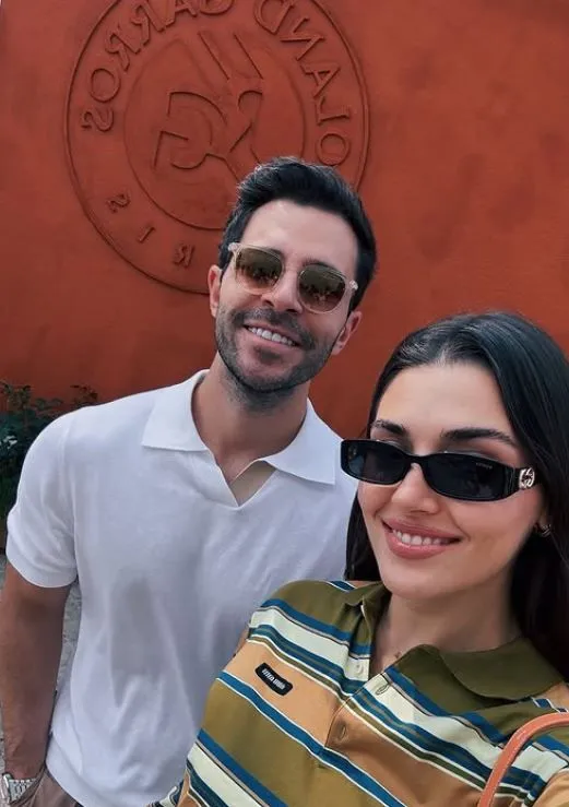 Aşk tam gaz devam ediyor! Hande Erçel ve Hakan Sabancı'dan ayrılık iddialara fotoğraflı yanıt