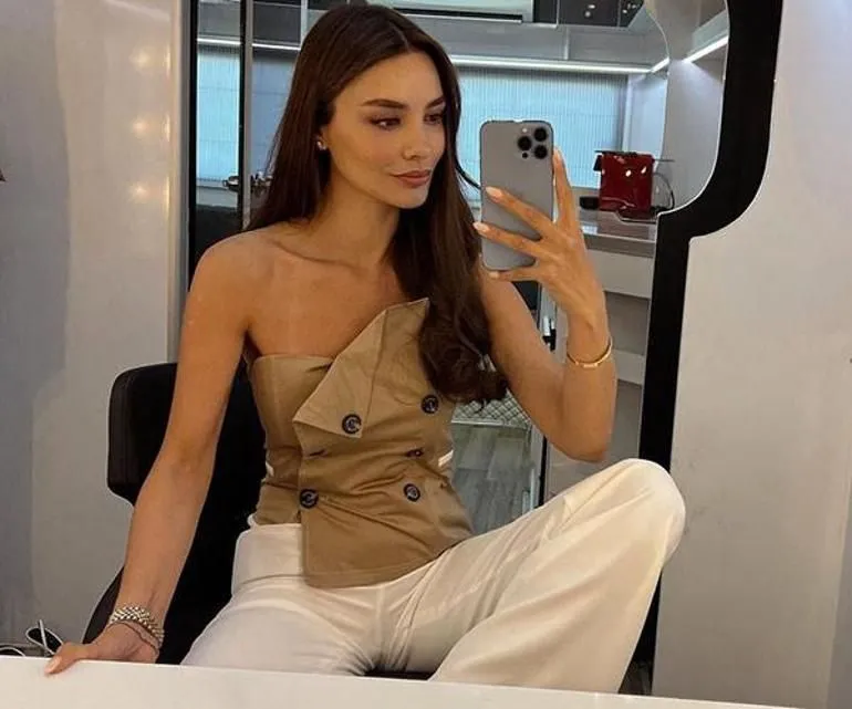 Hazal Filiz Küçükköse'nin  kuaför kombini mercek altında