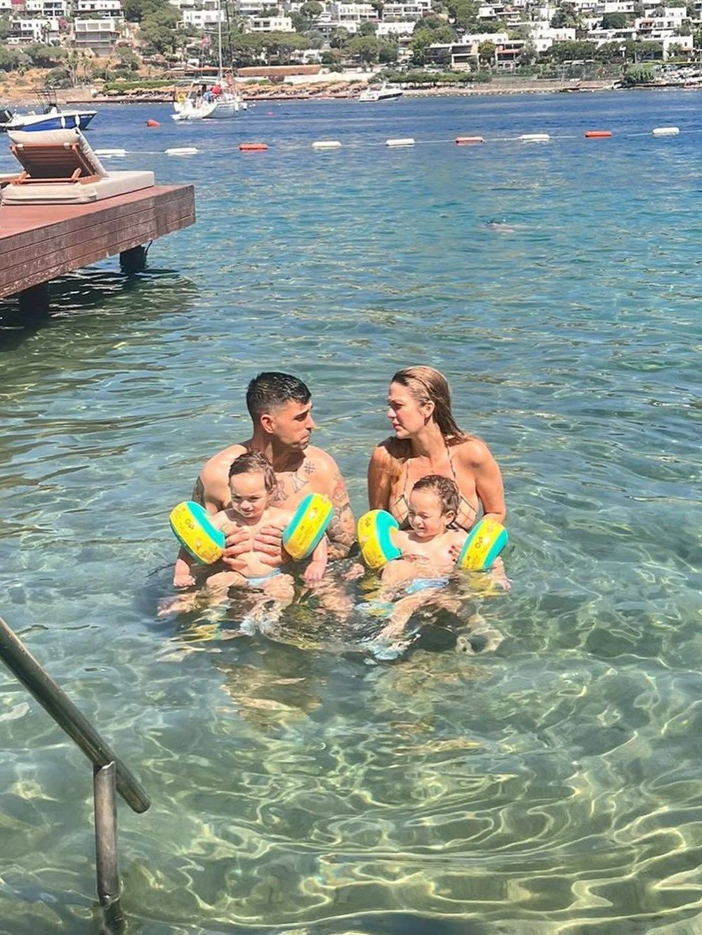 Yasemin Şefkatli'nin beyaz Bodrum stili mercek altında!