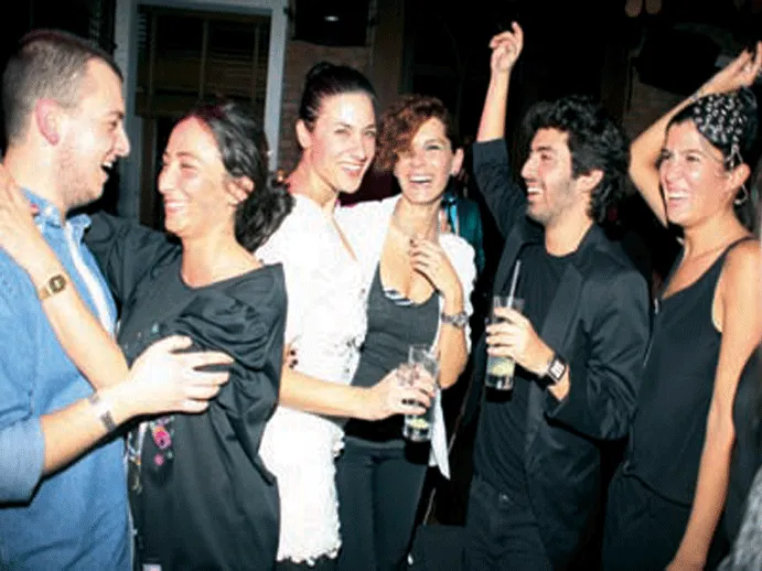 Hello! Dergisi