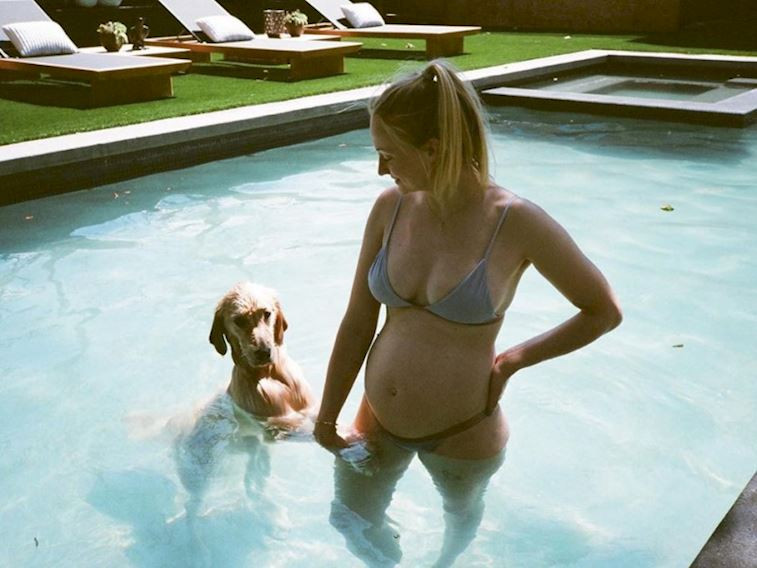 Sophie Turner hamilelik döneminde fotoğraflarını paylaştı