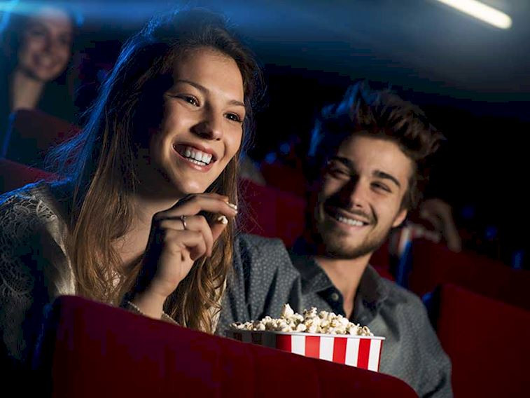 En çok izlenen romantik komedi filmleri neler?