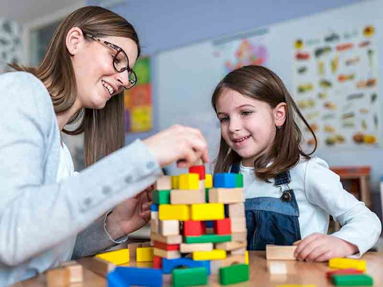 Mutlu nesiller Montessori eğitimi ile yetiştiriliyor!