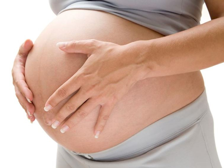 Hamilelik çatlakları ve lekeler